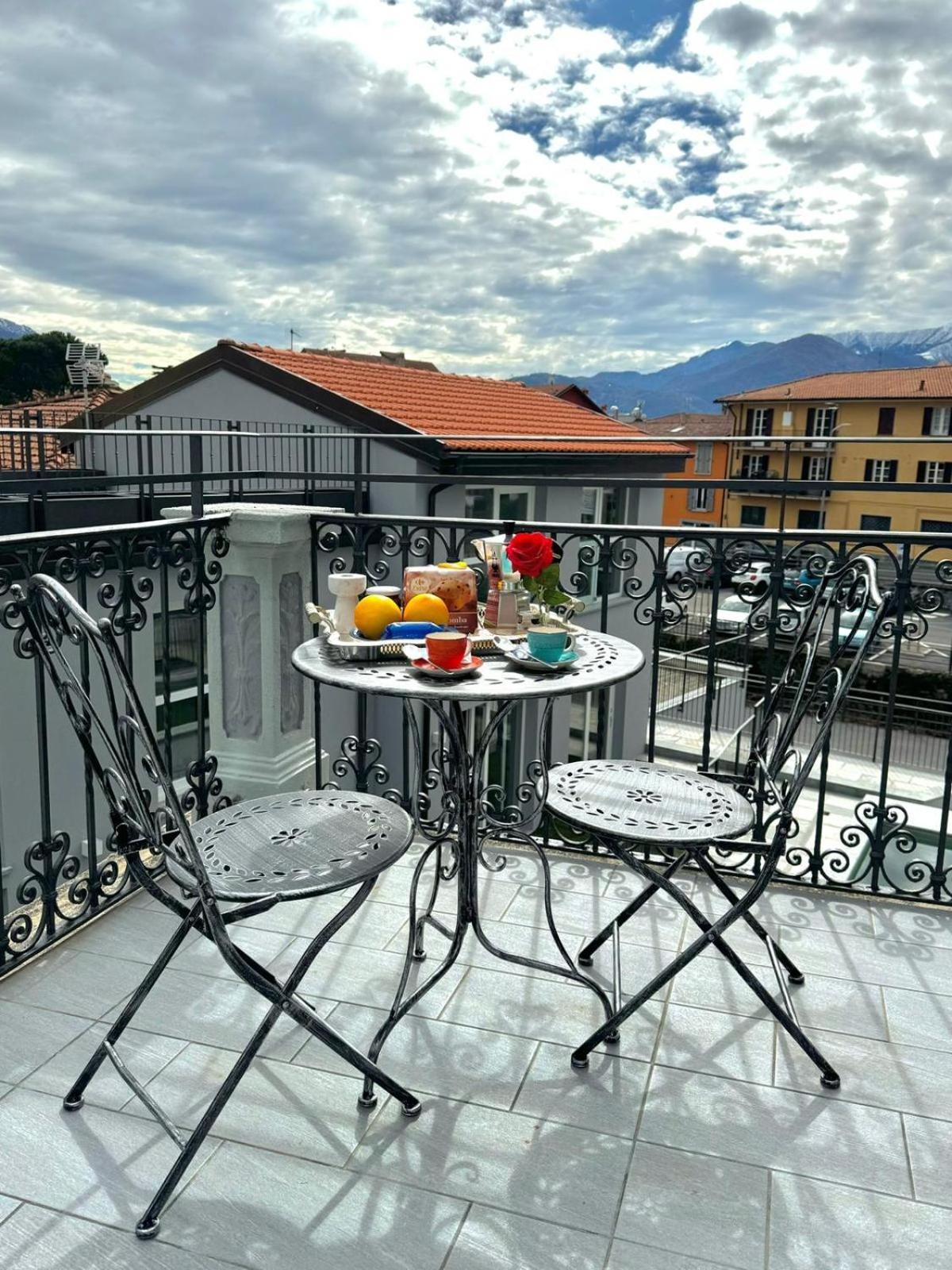 Apt. Aquarius Oasi Di Menaggio Exterior foto